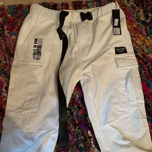 LF joggers with belt